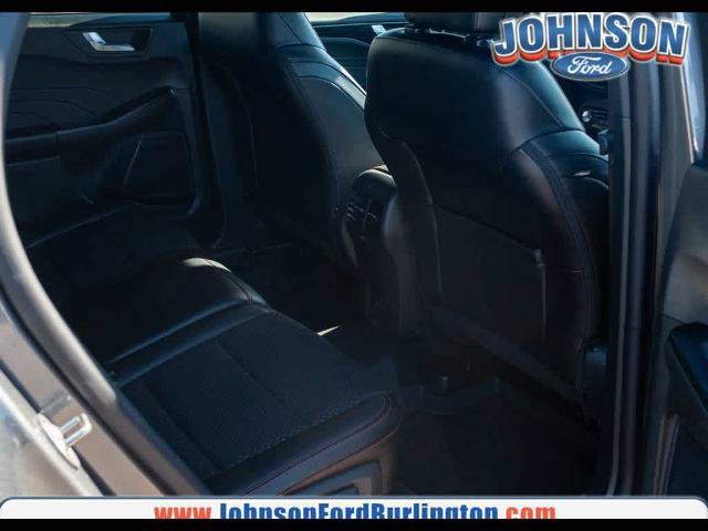 Certified 2024 Ford Escape ST-Line w/ Tech Pack #1 AWD/4WD image 17