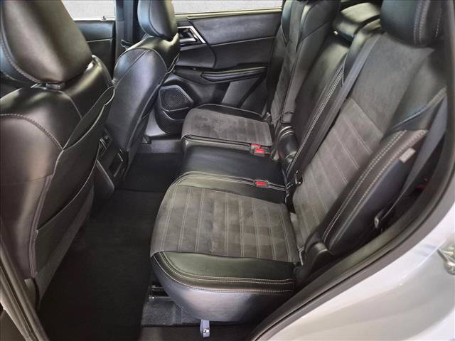Used 2024 Mitsubishi Outlander Ralliart AWD/4WD image 20