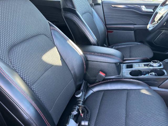 Certified 2024 Ford Escape ST-Line w/ Tech Pack #1 AWD/4WD image 23