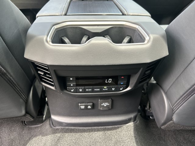 Used 2026 Toyota Sequoia Platinum AWD/4WD image 32