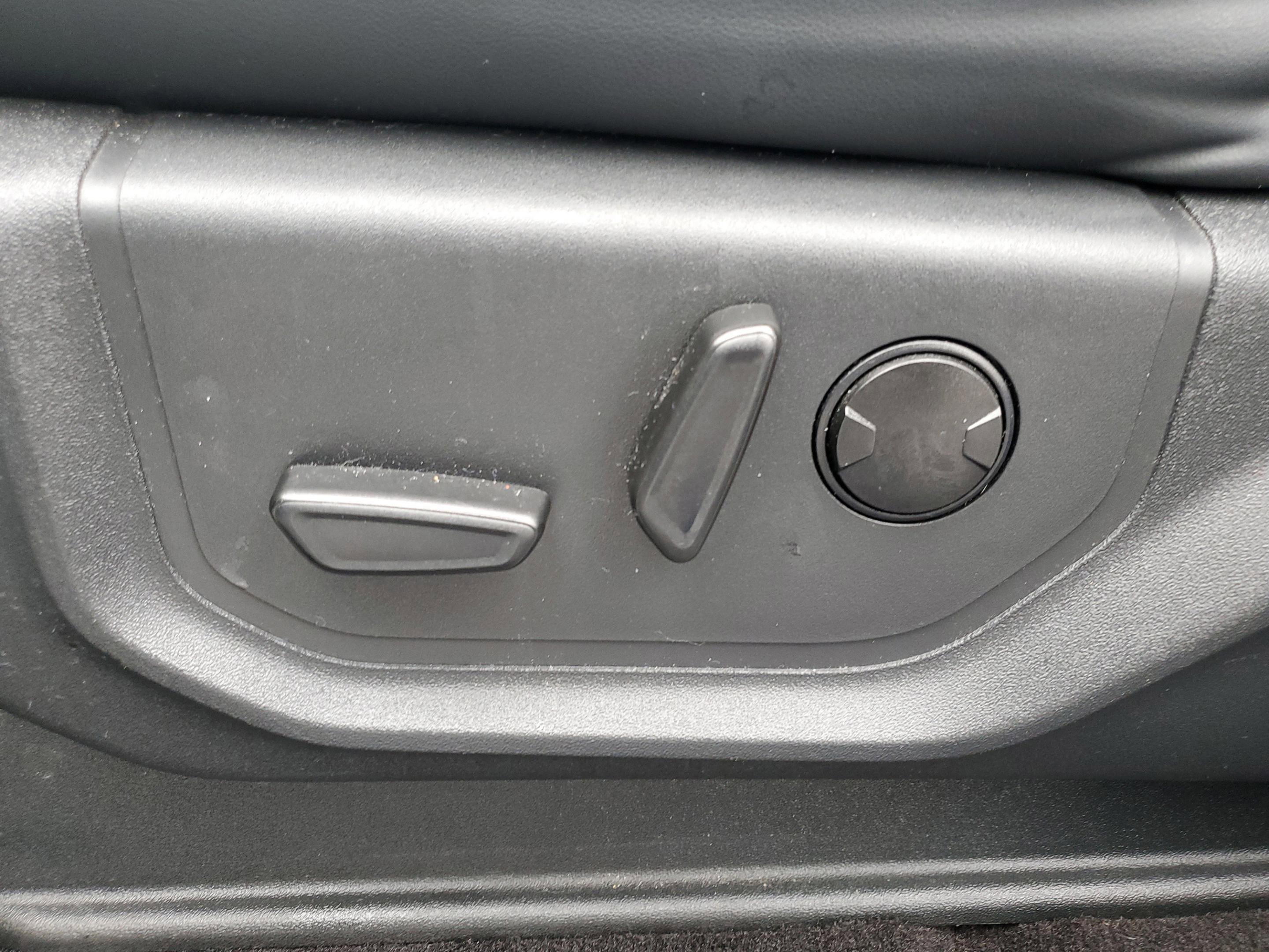 Certified 2023 Ford Expedition Max XLT image 19