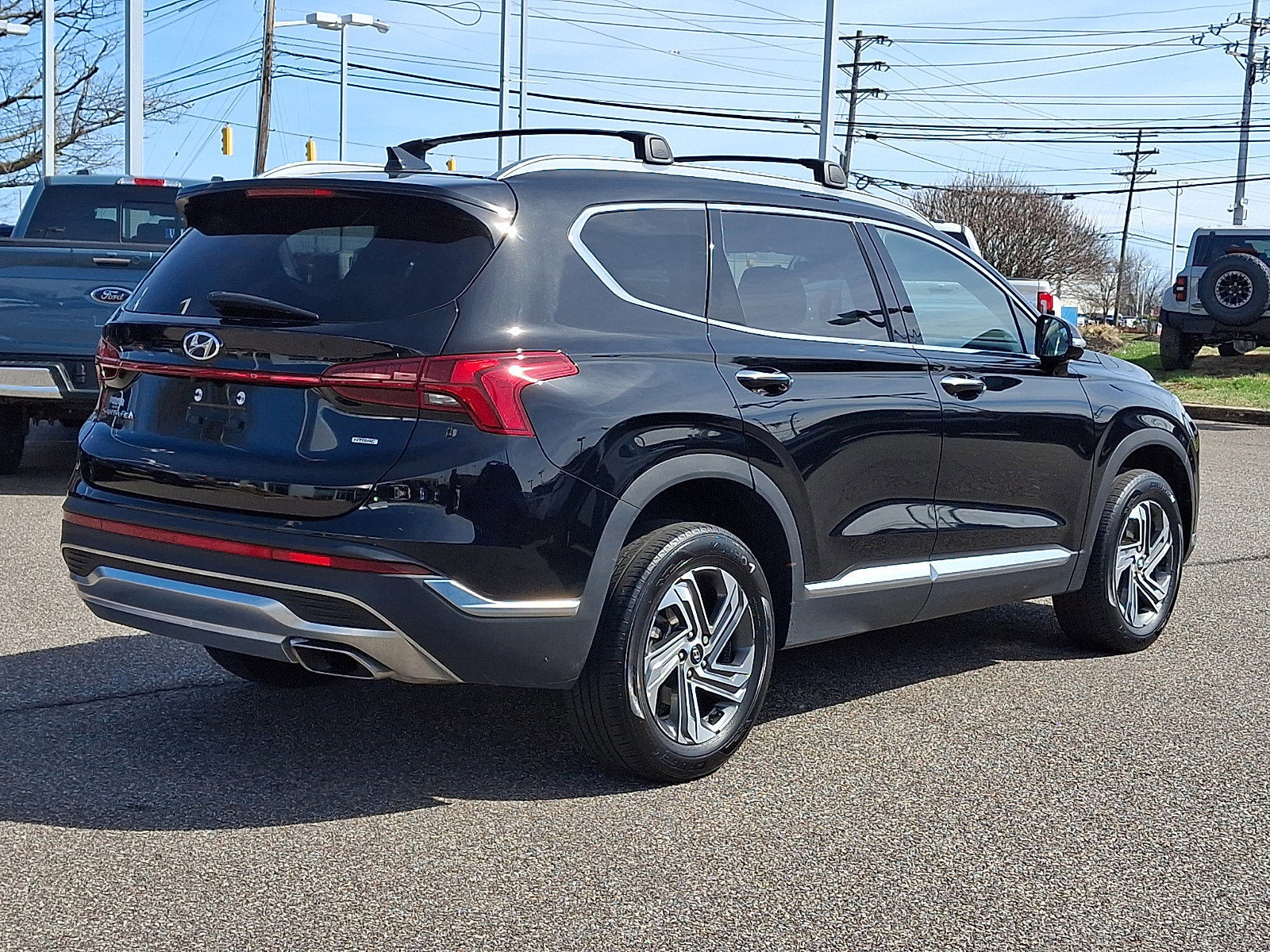 Used 2023 Hyundai Santa Fe SEL w/ Premium Package image 8