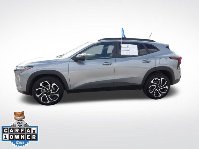 Used 2024 Chevrolet Trax RS w/ Sunroof Package image 2