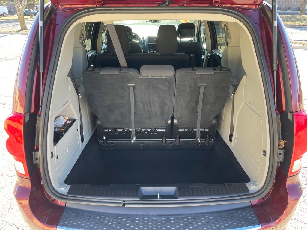 Used 2019 Dodge Grand Caravan SE image 22