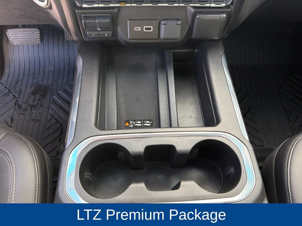 Used 2022 Chevrolet Silverado 1500 LTZ w/ LTZ Premium Package AWD/4WD image 26
