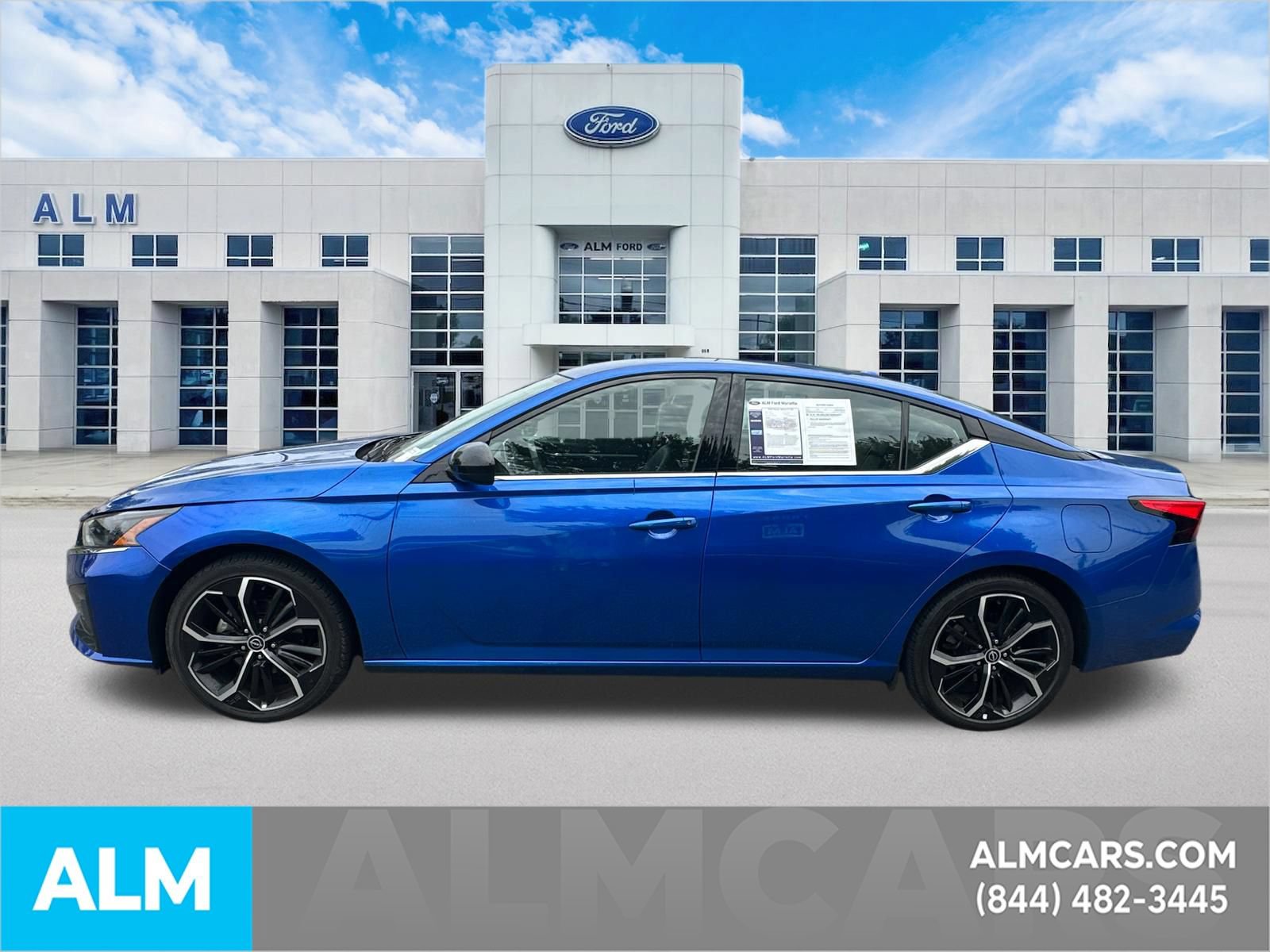Used 2025 Nissan Altima 2.5 SR FWD image 9