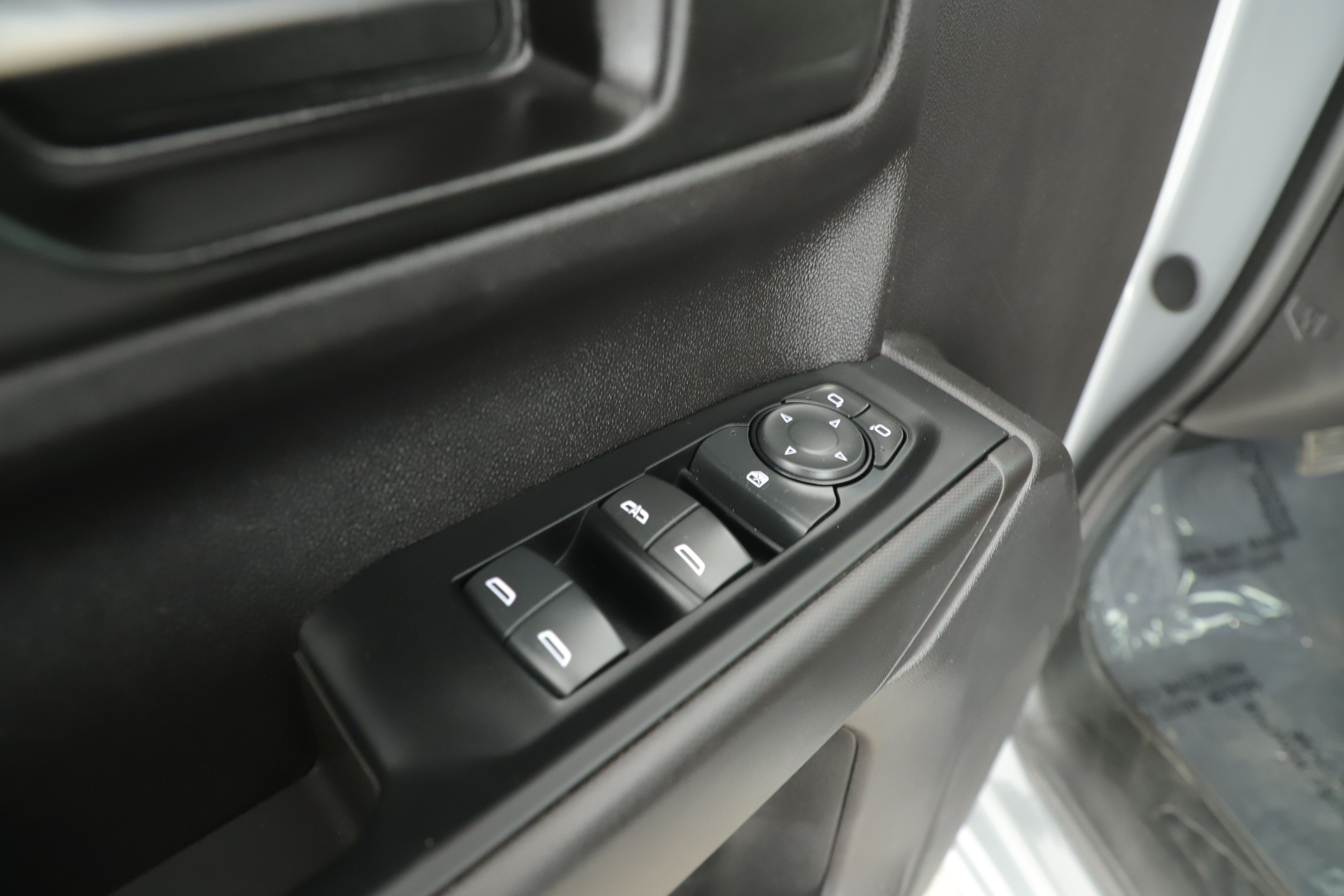 Used 2024 Chevrolet Silverado 1500 Custom Trail Boss w/ LPO, Dark Essentials Package AWD/4WD image 9