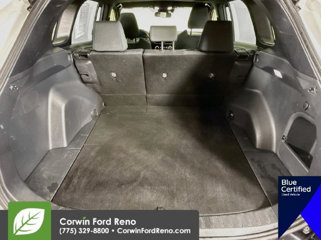Used 2023 Toyota RAV4 SE w/ Convenience Package AWD/4WD image 30