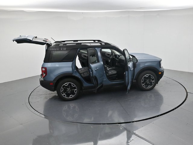 Certified 2025 Ford Bronco Sport Outer Banks w/ Outer Banks Tech Package+ AWD/4WD image 44