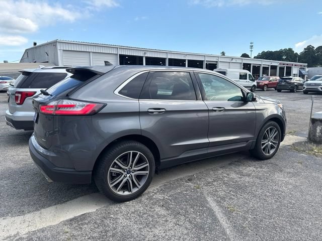 Certified 2022 Ford Edge Titanium AWD/4WD image 2