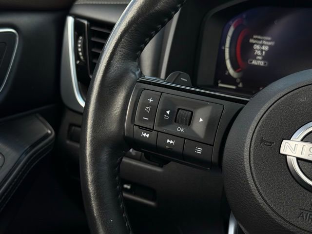 Used 2023 Nissan Rogue Platinum w/ Platinum Premium Package image 22