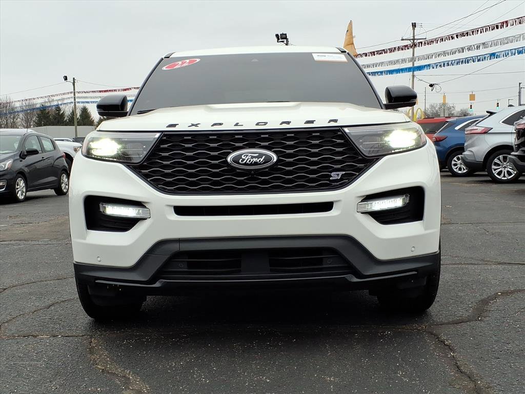 Certified 2022 Ford Explorer ST w/ Equipment Group 401A AWD/4WD image 8
