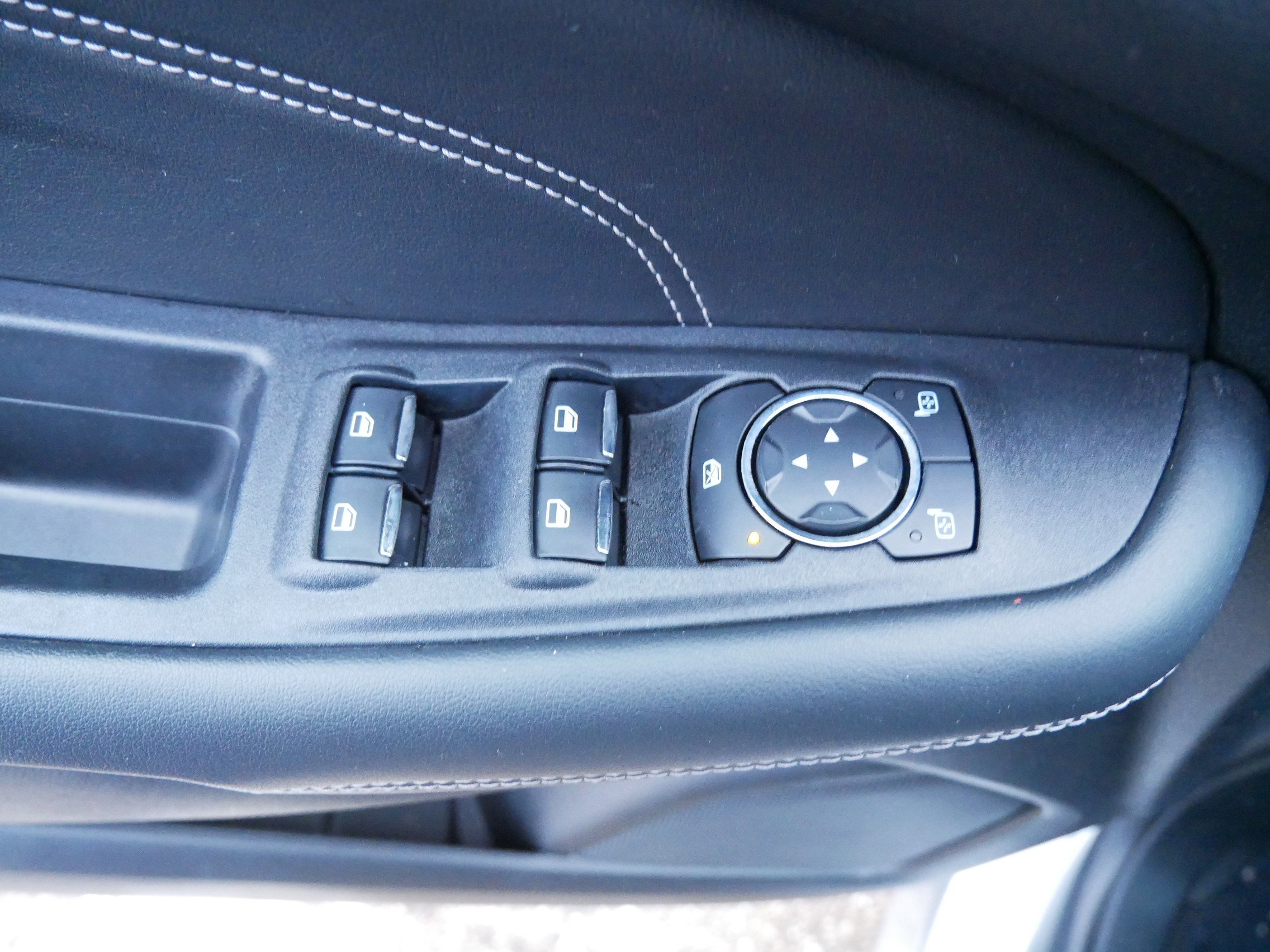 Certified 2024 Ford Edge Titanium image 20