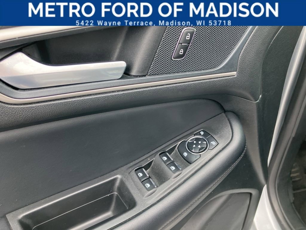 Certified 2023 Ford Edge SEL image 10