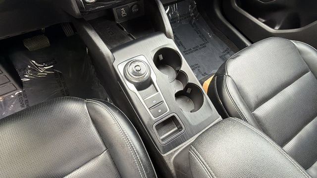 Certified 2024 Ford Escape Platinum AWD/4WD image 29