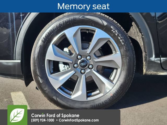 Certified 2025 Ford Escape Platinum image 14