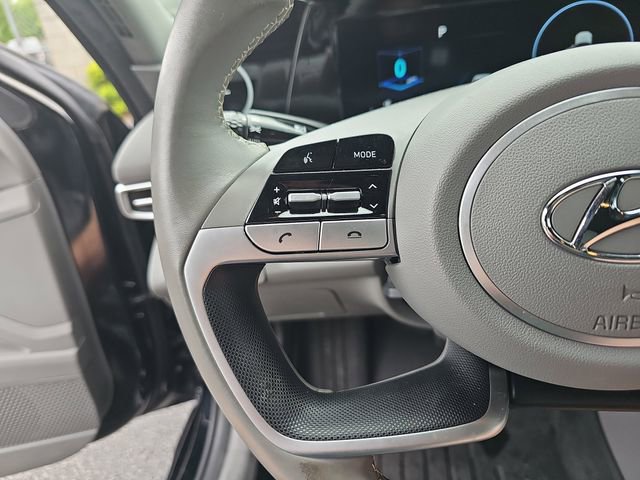 Used 2022 Hyundai Elantra SEL w/ Convenience Package FWD image 19