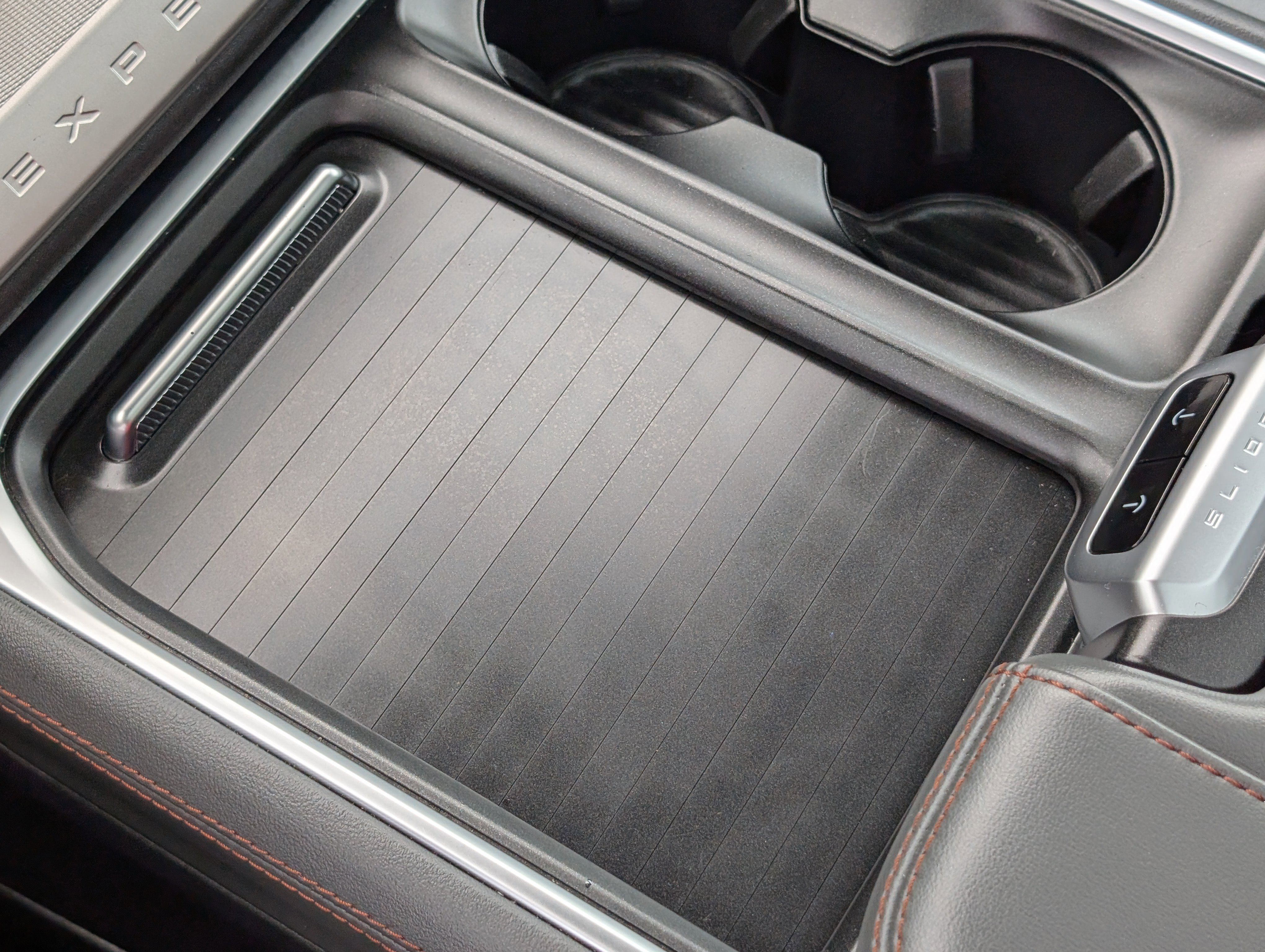 Certified 2025 Ford Expedition Active image 30