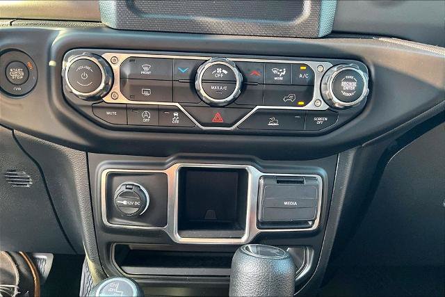Used 2023 Jeep Wrangler Sport AWD/4WD image 31