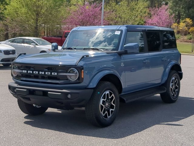 Certified 2025 Ford Bronco Outer Banks AWD/4WD image 8
