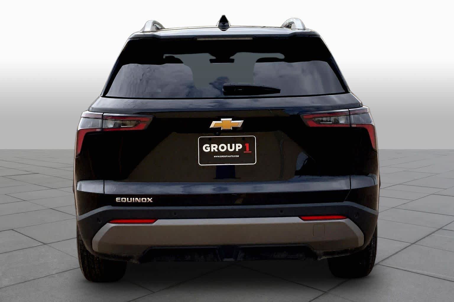 Used 2025 Chevrolet Equinox LT w/ Convenience Package II FWD image 5
