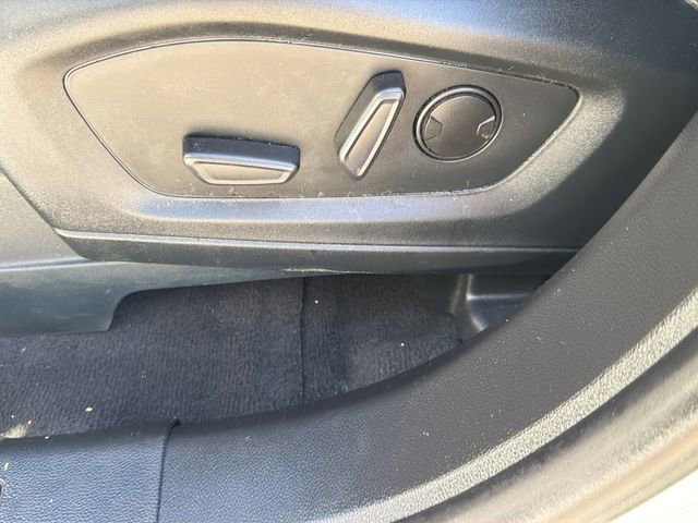 Certified 2024 Ford Explorer XLT w/ Equipment Group 202A image 21