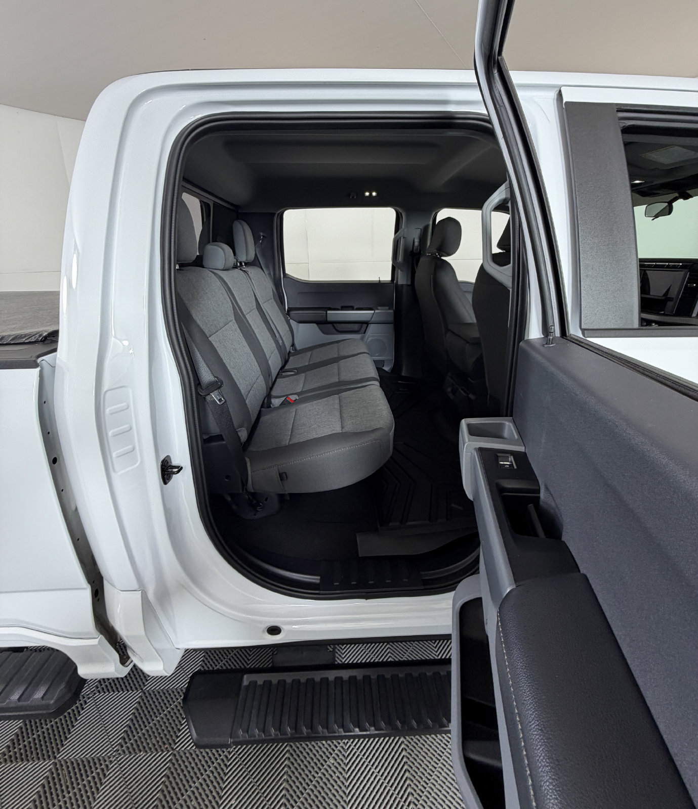 Certified 2024 Ford F350 XL w/ STX Appearance Package AWD/4WD image 5