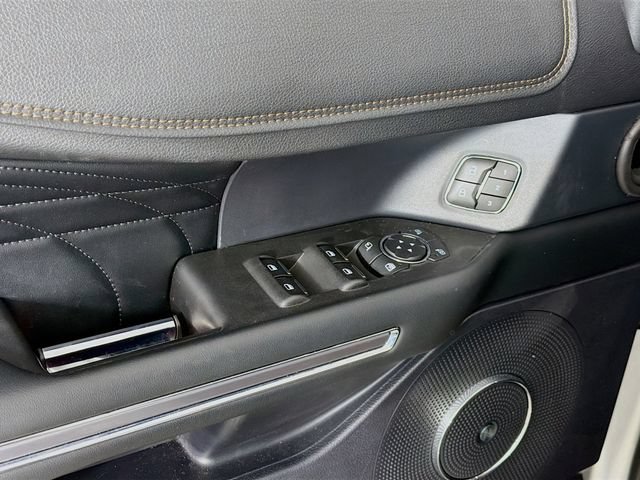 Certified 2019 Ford Expedition Platinum RWD image 21