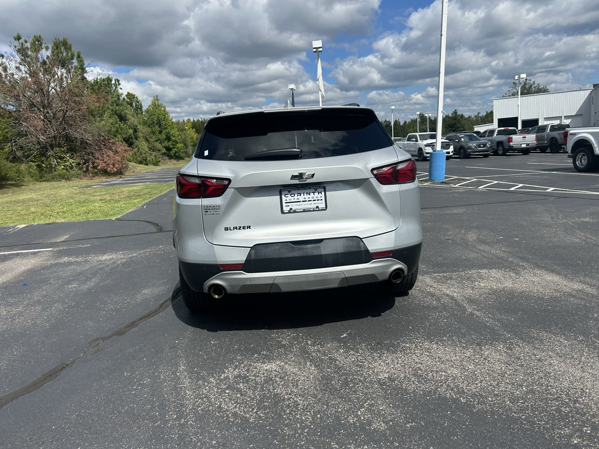 Used 2021 Chevrolet Blazer LT w/ Sound & Technology Package FWD image 6
