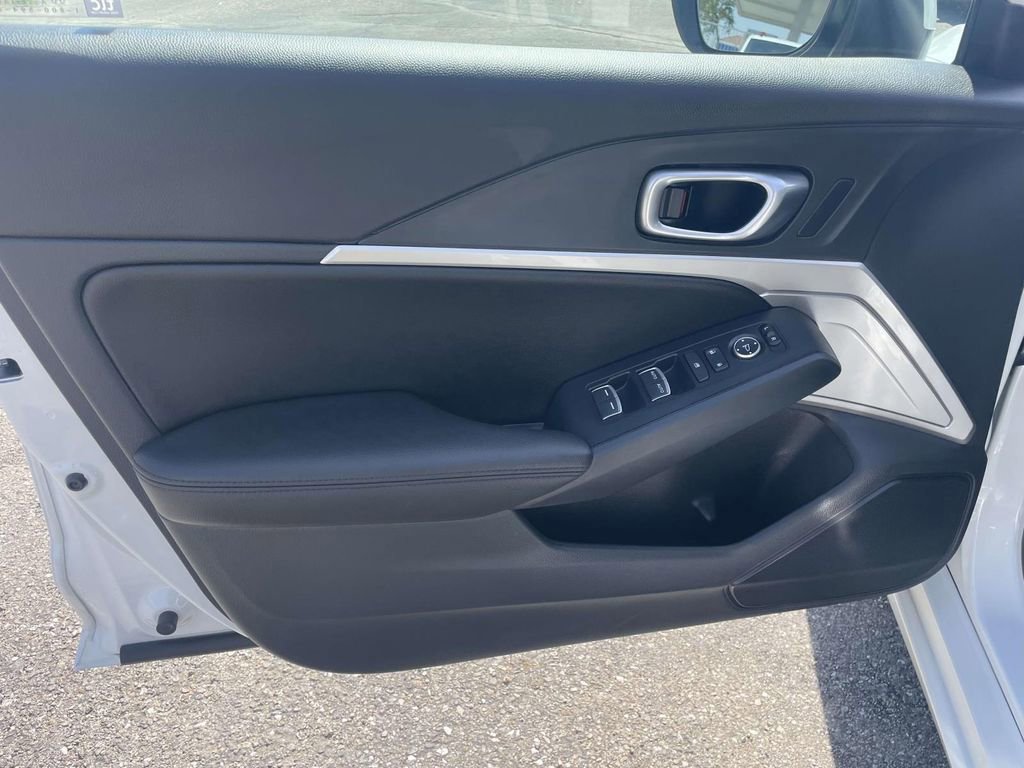 Used 2023 Acura Integra Base image 17