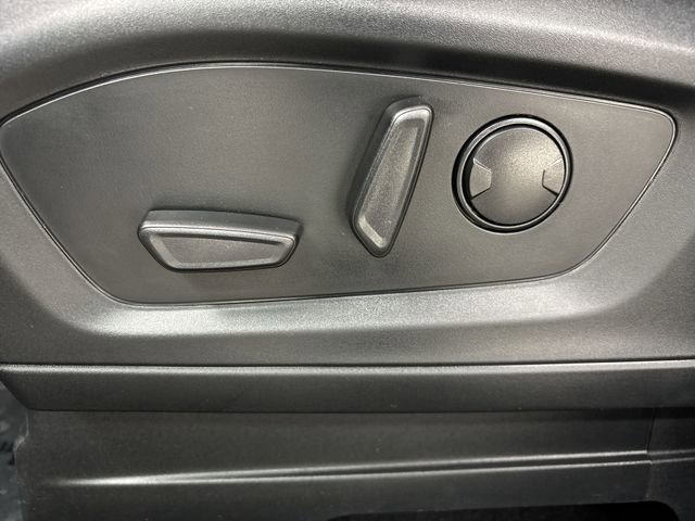 Certified 2023 Ford Explorer XLT image 4