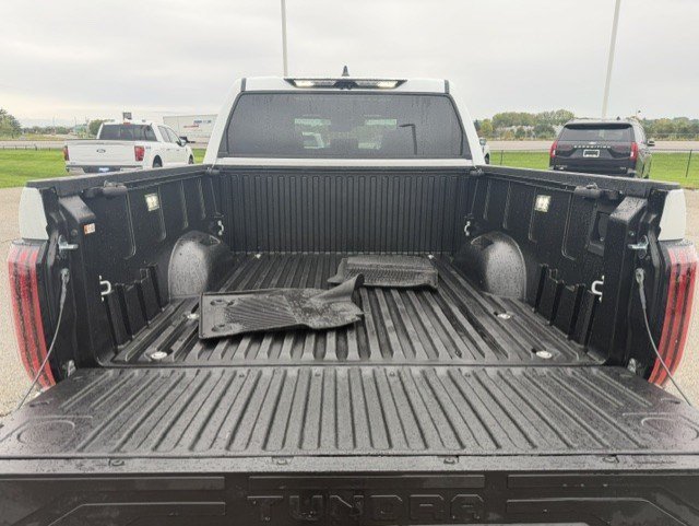 Used 2026 Toyota Tundra Platinum AWD/4WD image 9