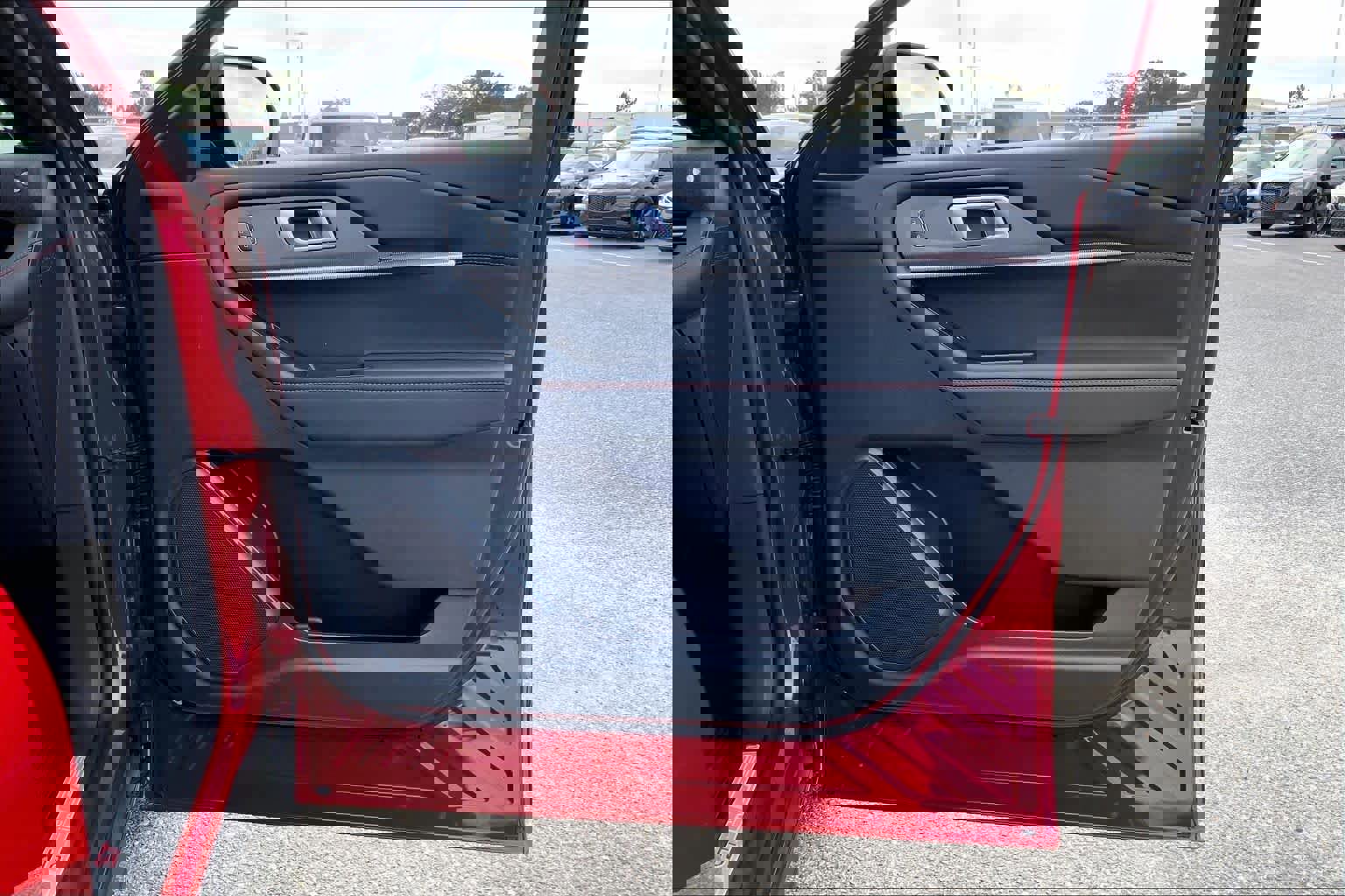 Certified 2025 Ford Explorer ST-Line w/ Premium Package image 22