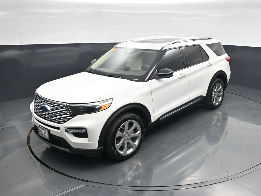 Certified 2020 Ford Explorer Platinum w/ Premium Technology Package AWD/4WD image 40