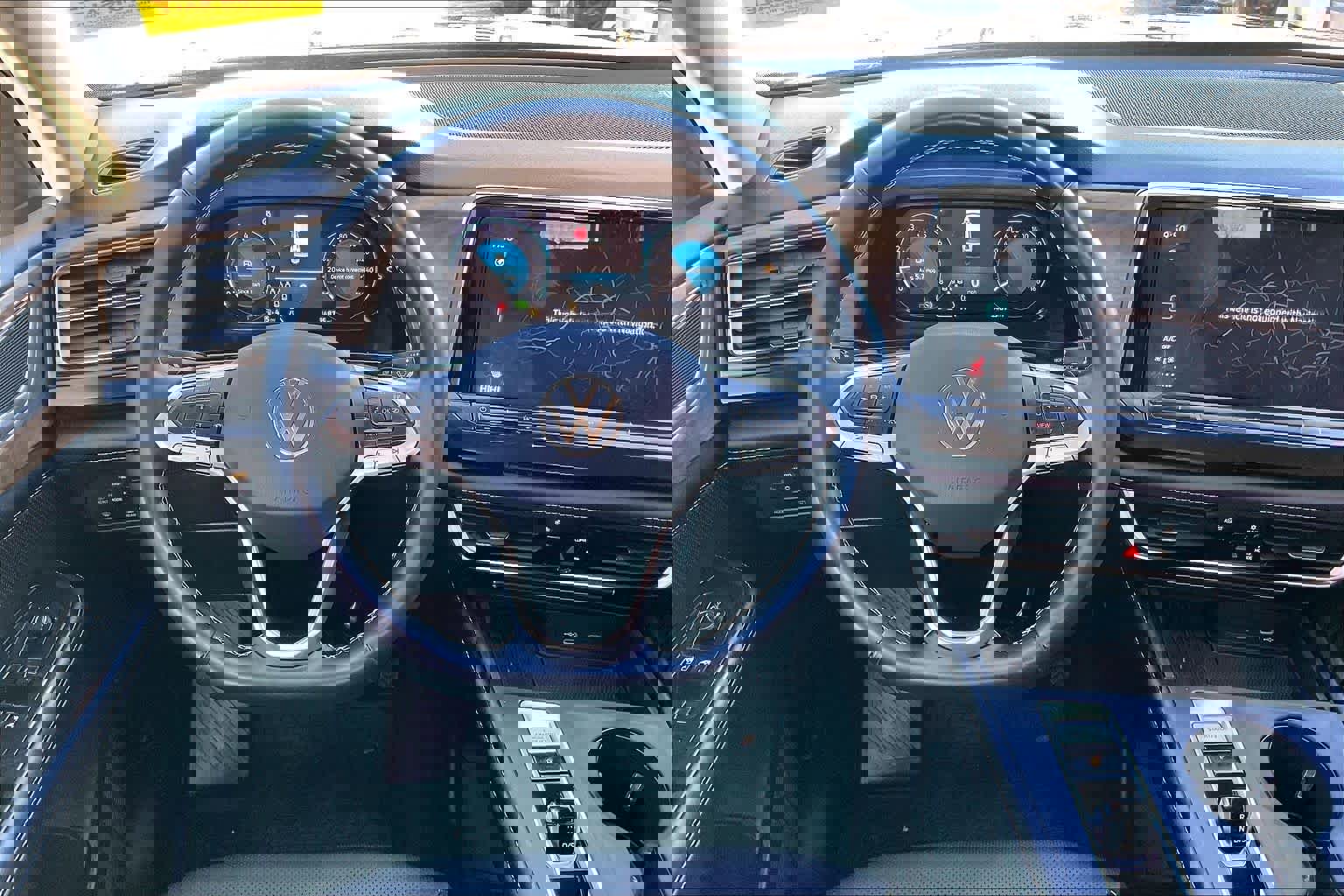 Used 2025 Volkswagen Atlas SE image 5