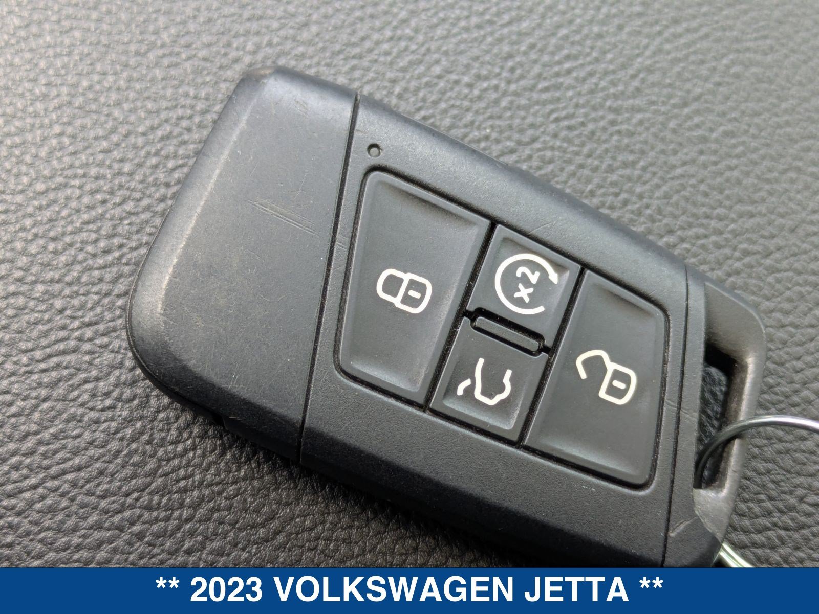 Used 2023 Volkswagen Jetta SE FWD image 34