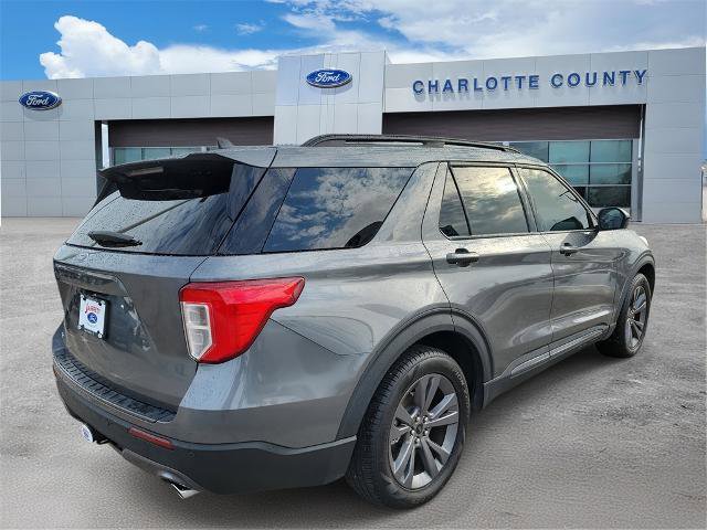 Certified 2023 Ford Explorer XLT w/ Equipment Group 202A image 4