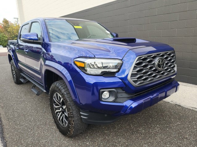 Used 2022 Toyota Tacoma TRD Sport AWD/4WD image 8