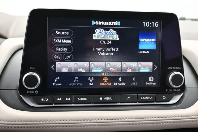 Used 2025 Nissan Rogue SV FWD image 19