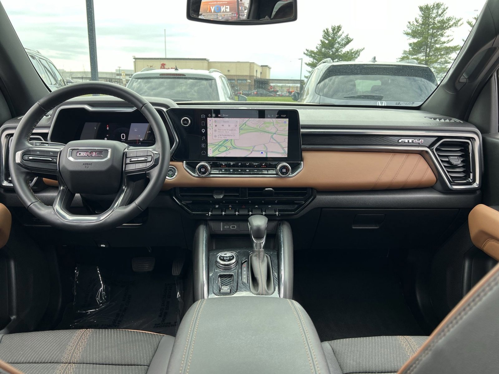 Used 2023 GMC Canyon AT4 image 23