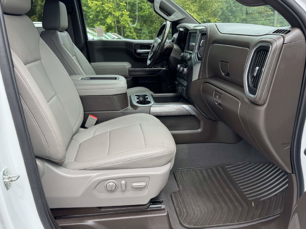 Used 2021 Chevrolet Silverado 1500 LTZ w/ Z71 Off-Road Package AWD/4WD image 16
