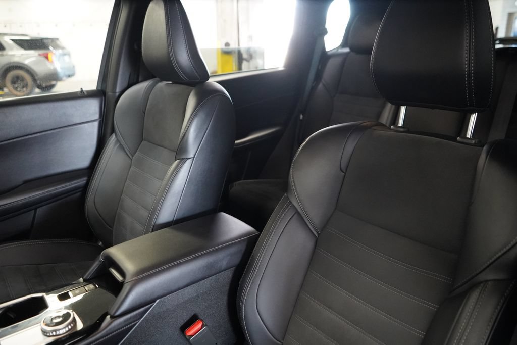Used 2025 Mitsubishi Outlander SE FWD image 19