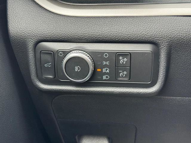 Certified 2020 Ford Explorer XLT w/ Equipment Group 202A image 21