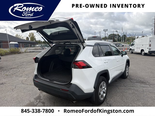Used 2022 Toyota RAV4 LE AWD/4WD image 28