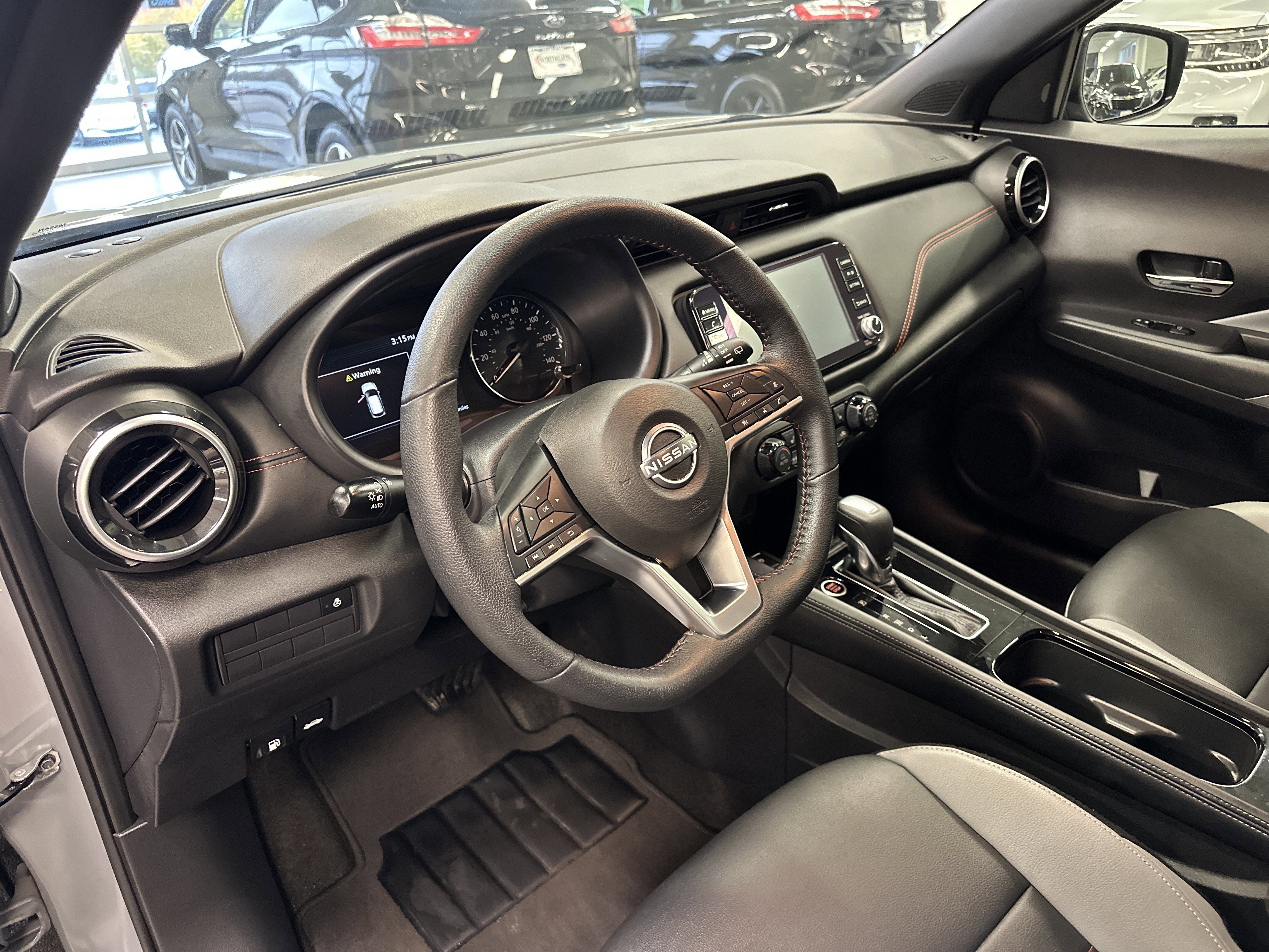 Used 2024 Nissan Kicks SR w/ SR Premium Package image 22