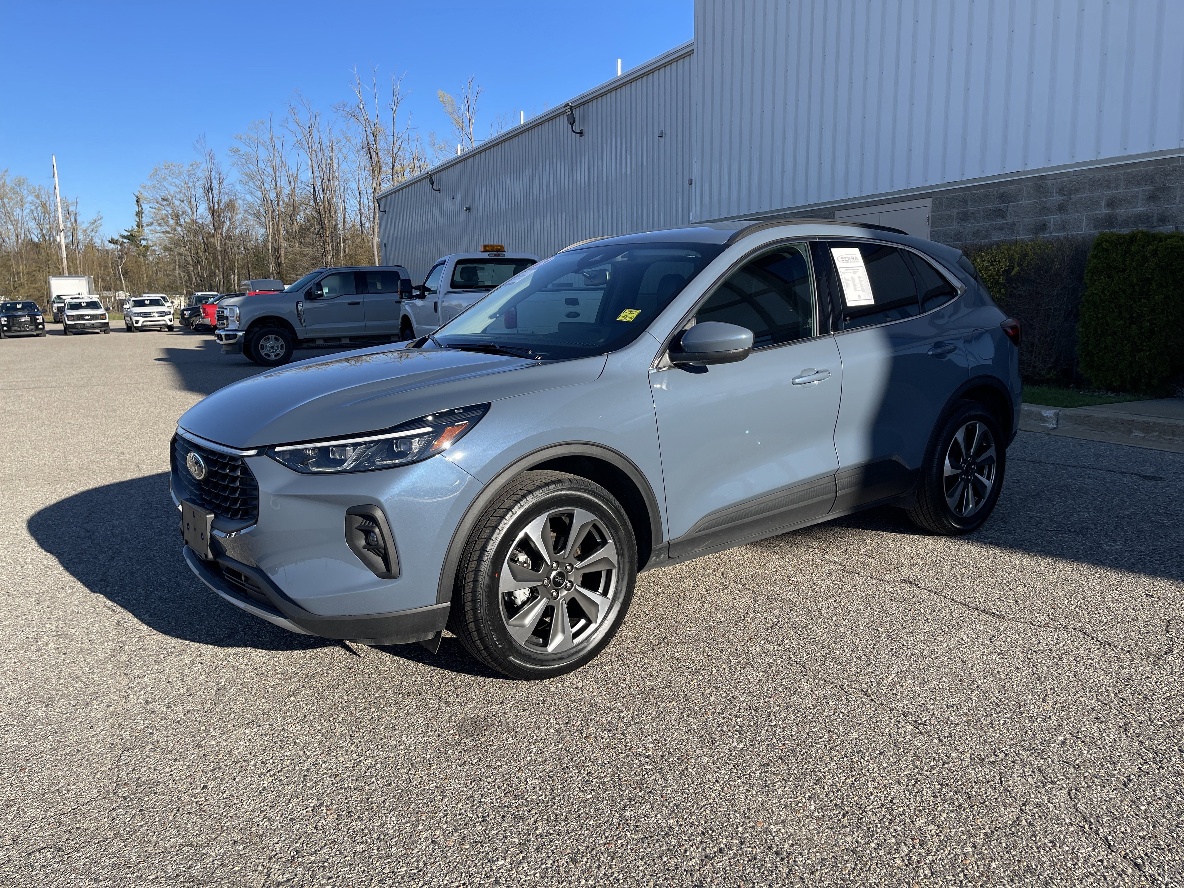 Certified 2025 Ford Escape Platinum AWD/4WD image 8