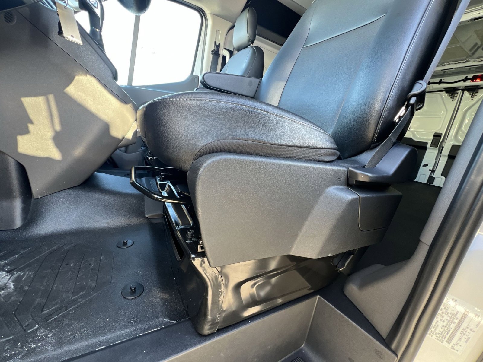 Certified 2024 Ford Transit 350 Low Roof image 14