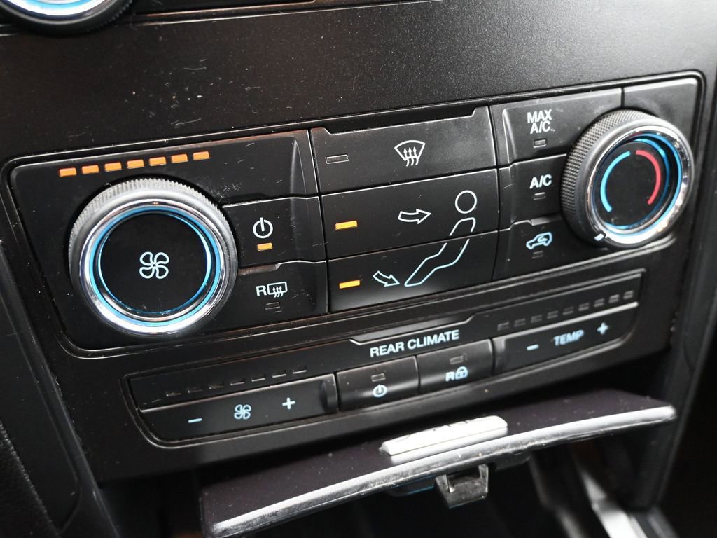 Certified 2018 Ford Explorer XLT image 44