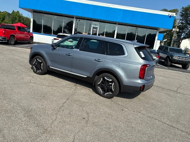 Used 2025 Kia Telluride S FWD image 23
