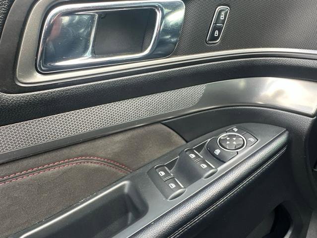 Certified 2018 Ford Explorer XLT w/ Equipment Group 202A AWD/4WD image 20